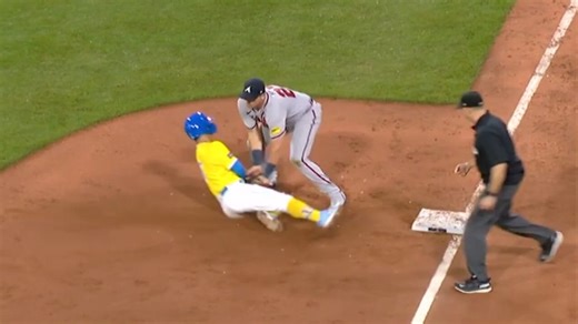 Braves take advantage of poor Red Sox base running to turn triple play
