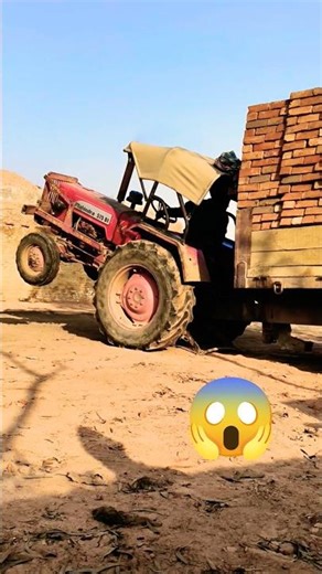 5,000 enta lod kare fir tractor 🚜 aage se uth Raha #tractor #mahindra #minivlog #shorts
