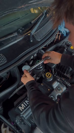 1.7K views · 45 reactions | Building a W10 or W11 engine or doing some work on your R50, R52 or R53 but you don’t know the factory torque settings - comment “ENGTNM” to get our handy FREE download and guide. | Lohen | Facebook