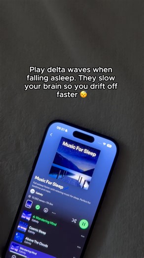 The playlist that finally fixed my sleep routine 🛌 | Calmly