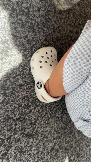 #crocs #crocsgang #crocs4life #crocswithnosocs #crocsandsocks #crocschallenge #cute #toddler #baby #toddlershoes #footwear #shoes