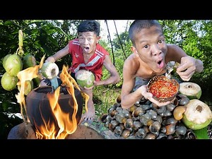 Meet snail in jungle, cooking eating delicious Primitive technology