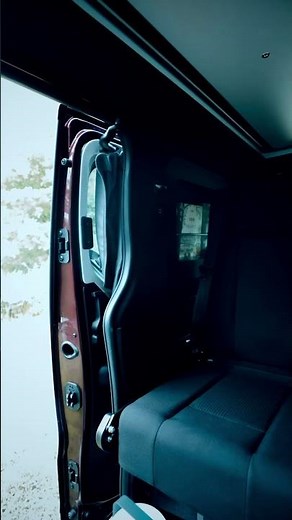 où iriez-vous avec #SpaceNomad ?#Renault #Trafic #SpaceNomad