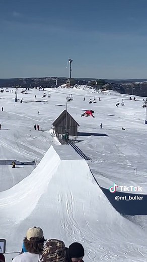 Mt Buller (@mt_buller) - Snowboarding in Mt Buller with Valentino Guseli