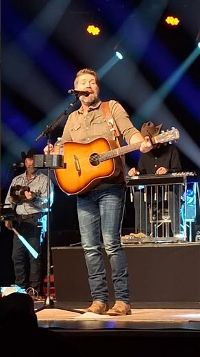 Josh Turner concert - Why Don't We Just Dance