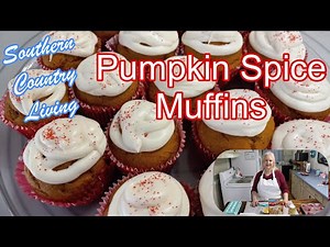 Pumpkin Spice Cake Muffins with Buttercream Frosting