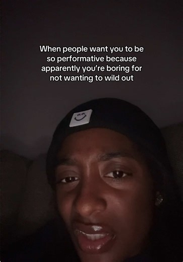 Navigating Performative Expectations in Social Settings