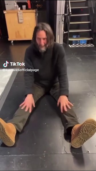 Keanu Reeves' Fun Performance Updates
