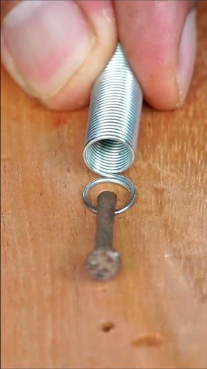 secret technique of carpentry skills, install the spring firmly