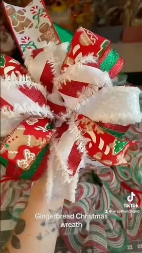 DIY gingerbread wreath tutorial on my channel #diychristmaswreath#gingerbreadwreath#christmasdecor