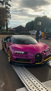 Pink Bugatti Chiron 💕 #bugatti #bugattichironsport #bugattichiron #bugattiveyron #hypercar | Supercars Of Bedfordshire
