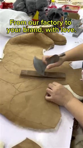 Your shoe collection, made to perfection.#shoesfactory #snowboots #factorywork #wholesaleshoes #bootwomen