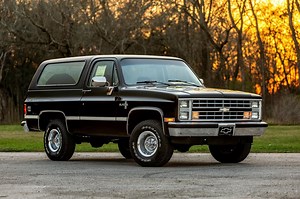 4k-Mile 1987 Chevrolet K5 Blazer Silverado 4x4