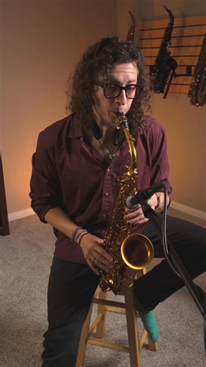 The amazing Chris Bittner compared the 3 unique finishes of the BetterSax Session (Global Launch October 27). Which of these finishes do you prefer? Do you hear any differences in sound or response? Chris is playing on the BetterSax Burnin' 7 alto mouthpiece and a BetterSax Jazz Cut 3.0 reed. | Better Sax