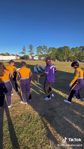 Teaching the LSU Band How to FLEX | Line Dance Tutorial