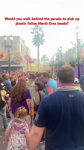 Universal Studios - Would you walk behind the Mardi Gras parade to pick up plastic beads? #mardigras