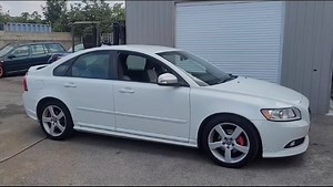 Volvo S40 in for a performance upgrade with a carbon clean. Standard...
