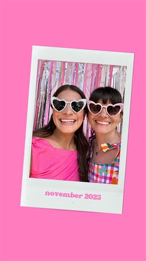 November was so crazy! I had so much going on…🙃 ✏️15 hours of drawing in a week 🩷 Sisters Hens 🍹Frocktails & hangouts with sparkly humans 🪡 Tote Bag Workshop 🎄Pre Cut Christmas Fabric Drop 📖 Trent Dalton talk and book signing 🎅🏼 Pretty Whimsy Christmas Party ✂️ Cut and packed Breakfast Club Orders 📚 Read five books my favorite being Hello Beautiful 🐾 BB Dollys first Gotcha Day ❤️ Snuck in some sewing #november #novembermoments #celebratethelittlethings #sewing #surfacepatterndesign #de