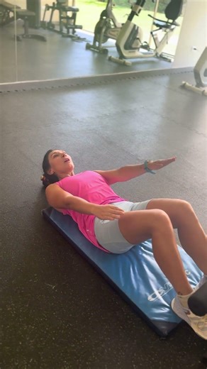 Abdominales completos 10 + crunch