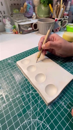 Stop Buying Palettes! Make This Instead ! #diy #clayart #paintpalette #trendingnow #crafttutorial