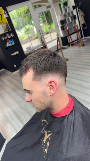 Mid Fade Haircut Tutorial: Step-by-Step Barber Guide