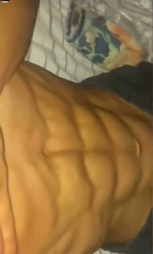 She has a 10 pack | 10 pack abs