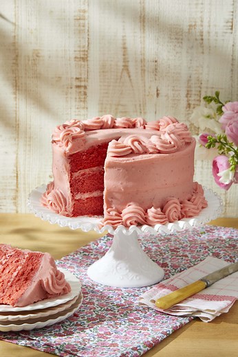 These Are the Prettiest Easter Cakes You'll Find on the Internet