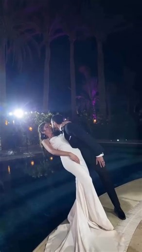 2.2M views · 43K reactions | Another red flag groom disrespecting his bride! #reels #bride #groom #redflag #disrespect #relatable | The Robbie Harvey | Facebook