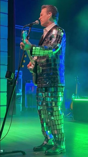 Chris Isaak - Baby Did a Bad Bad Thing #chrisisaak #concert #livemusic