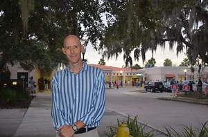 Morning Voters Encounter Long Line At Safety Harbor Library