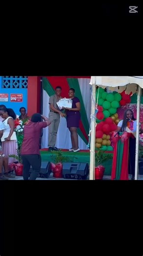 CamperdownHighOfficial | Celebrating excellence and embracing the spirit of the season. Highlights from Camperdown High School’s Award Ceremony and Carol... | Instagram