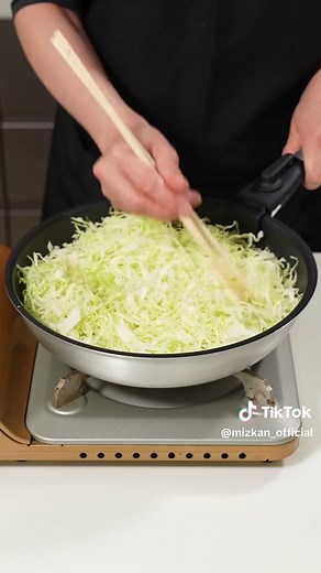 小麦粉なし！キャベツたっぷりお好み焼き風