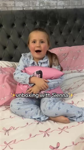 Sienna Nellie ✨ | The best as always @theswaggalabel ✨👏🏽🩷 #fyp#instakids#custom#crocs#girlythings#unboxing | Instagram