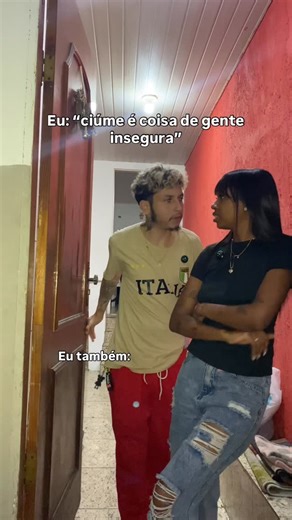 NTê on Instagram: "Que vitinho???? #humor #namorada #casal #namoro #comédia"