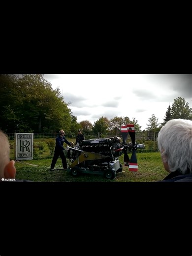 How One Rolls-Royce Merlin OUTSMARTED American Allison Engines in WWII Fighter Combat_000