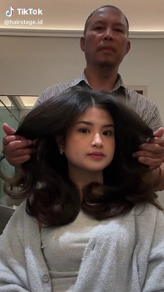 Best Haircut for Square Face Girls! Medium Layer Haircut with HairBlow | SalonJaksel