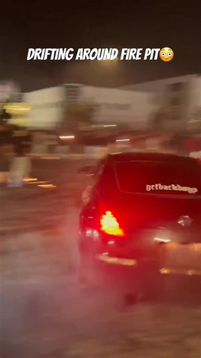 Drifting around fire pit #carmeet #police #viral #chicago #trending #recommended #drifitng #drift | Drift Dailys