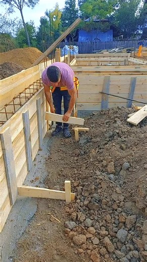 Building a Wooden Retaining Wall: Step-by-Step Guide