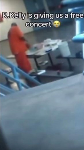 Video of R Kelly singing in prison to inmates surfaces 😭💀#rkelly