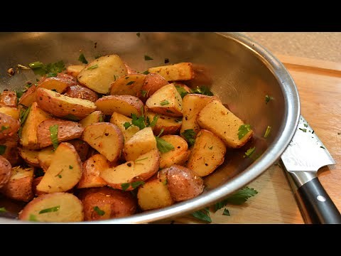 Roasted Potatoes with Garlic and Rosemary
