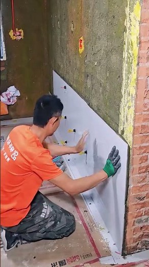 The process of installing wall tiles with leveling clips