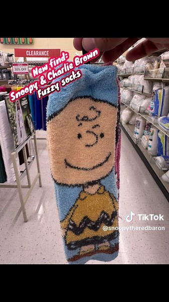 First-ever Snoopy hunting adventure at Hobby-Lobby. Part 1 Happy Sunday, Snoopy lovers! I've been seeing a lot of Snoopy Christmas TikToks at Hobby-Lobby, so I decided to visit one to see what I would find. I found the Peanuts gang t-shirt, Christmas shirt, pajamas, and socks. Let's see what else they bring out for Snoopy. Sorry for the short video, everyone. Enjoy the video, Snoopy lovers. #snoopy #snoopyhobbylobby #snoopy #snoopychristmas #snoopyfinds