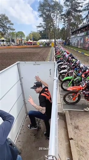 “Wrong Button… Instant Crash! 😱”