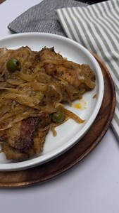 Part 7: Chicken Yassa, Senegal 🇸🇳📍✨, Using that @verynoiceeseasoning Some food doesn’t just feed you, it hugs you. For Senegal, that hug is Chicken Yassa; This is the 7th of 15 recipes, across 5 continents, 15 countries, all comfort food, all flavor. 🌍🍴 Let’s run it. #ComfortFoodSeries #senegalesefood #ChefChosen | chefchosen