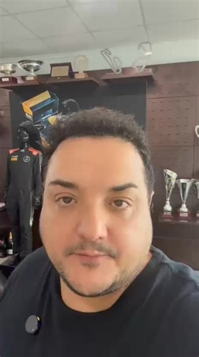 Te han hecho creer que del masaje no se puede vivir y por eso estás aquí​, apunto de escuchar este mensaje. Somos los masajistas que vivimos en la otra realidad. La realidad que nosotros decidimos crear. Soy Jordi Casalta Masajista de Pilotos de la Formula 1 y 24h de Lemans. Hace un año lanzamos el programa impulsa, el programa que ha permitido que personas que estaban trabajando en un trabajo que poco tenía que ver con su pasión , hayan convertido el masaje en su verdadera profesión. Sinceramen