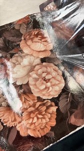 100 reactions · 12 shares | Creating custom tote bags are the perfect gift 朗 And using our transfer foils is the perfect way to do so!! #ArtisticPaintingStudio #diycrafts #transferfoil #metallicfoils #foils #CustomGifts #custombags | Artistic Painting Studio | Facebook