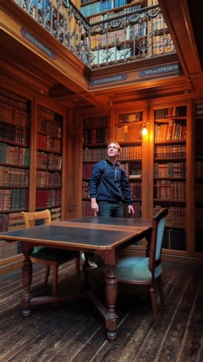 This isn't just a random library🇳🇱🤯 It's the library inside the oldest museum in the Netherlands that was even visited by Napoleon! 📍@teylersmuseum Note: This place is not regularly open to visitors, if you want to see this library for yourself you will need to check the available tours on the Teylers museum website. #travel #netherlands #library | Travelih