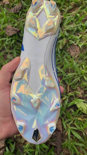 Adidas Predator EDGE Review and Features