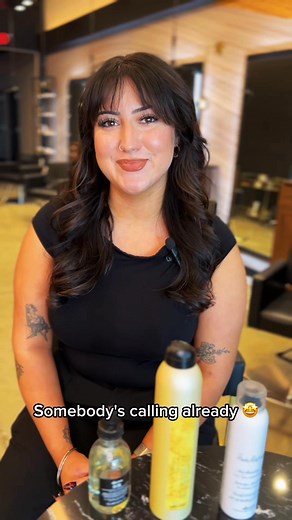 It’s the weekend beauties! Here’s a few tips to maintain that salon fresh blow out, from Olivia! ✂️ 🧖🏽‍♀️ ✨ Want to start the week off right? We’re open on Sundays 😉 #hollywoodhairsalonandspa #blowout #hairsalon #hairstyle #maintenance | Hollywood Hair Salon and Spa