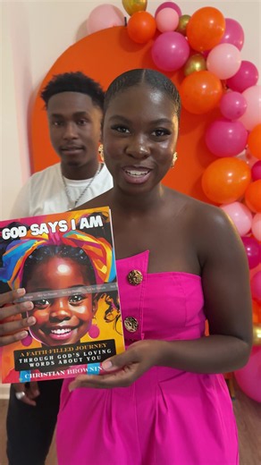 Rewinding it back because it’s been one whole year since I published my first book!! This journey has been so amazing, and I’m so grateful that God blessed me with this assignment! If you haven’t already, head over to my bio and purchase your special copies of God Says I Am for both boys and girls!! 🥳🥳 #godsaysiam #blackauthors #indieauthor #childrensbooks #fyp